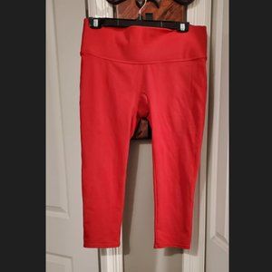SPANX Pink Ready to Wow Knee Length Leggings